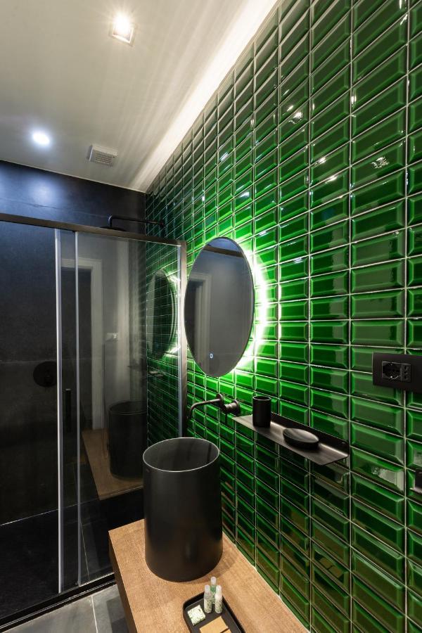 Ca'Milla Luxury Apartments Триест Екстериор снимка